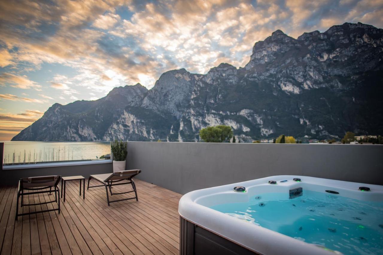 Suite Hot Tub Terrace,957469246:JPEG